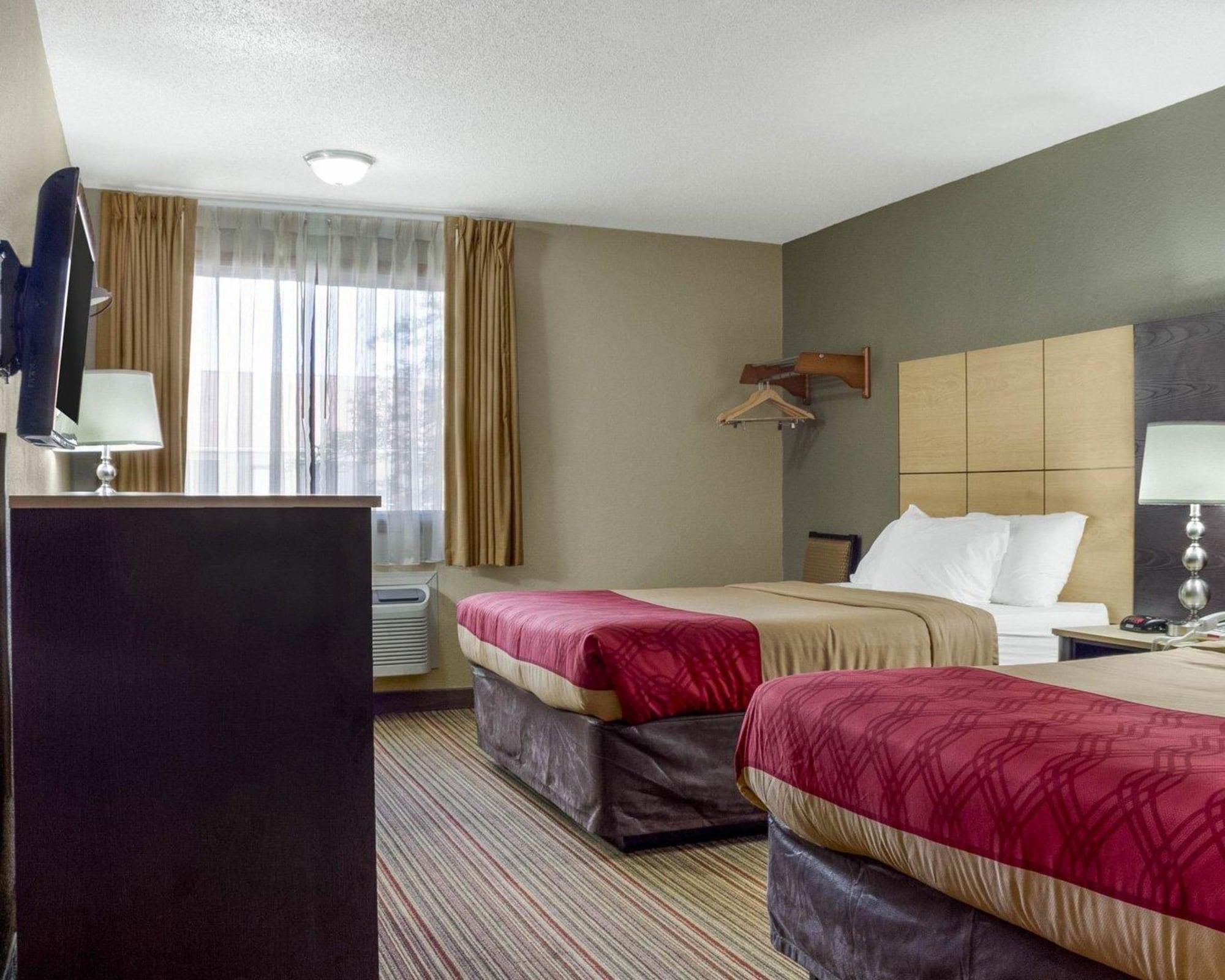 Econo Lodge Grand Forks Luaran gambar
